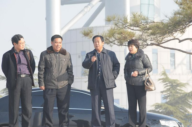 ����Э����ϯ������ͬ־�Ӳ칤��